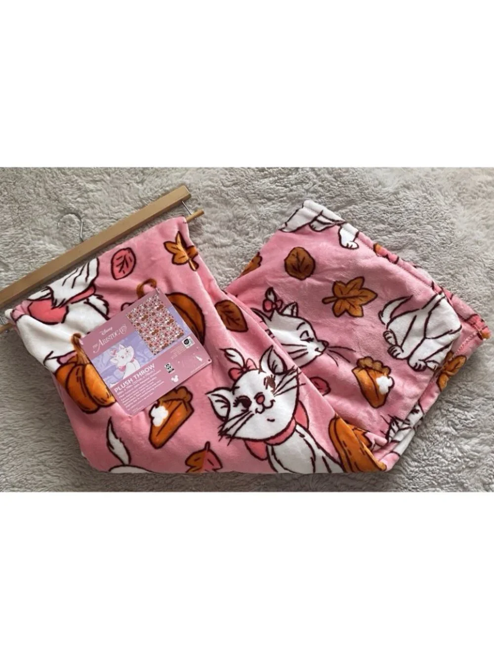 Disney Aristocats Marie Autumn Fall Pumpkins Soft Throw Blanket 50
